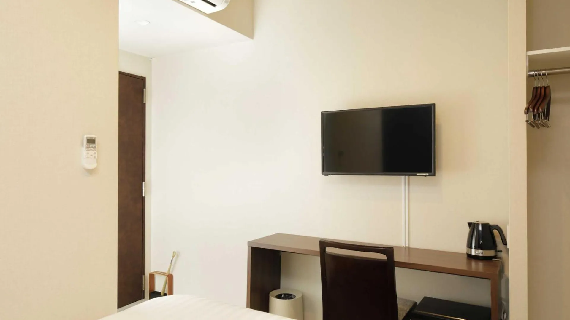 Hotel Smart Place Inn Kyoto Shijo Omiya Station